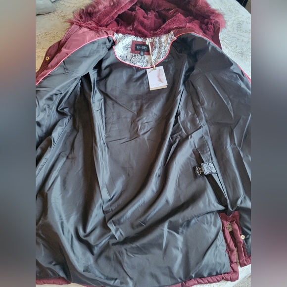 NWT Size S Jessica Simpson Winter Parka. Merlot Colour - Picture 4 of 10